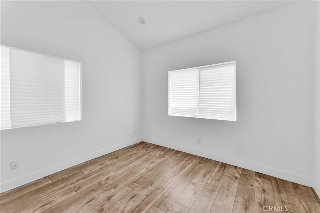 7419 N Mia Lane, Van Nuys, California 91405 home-pic-29